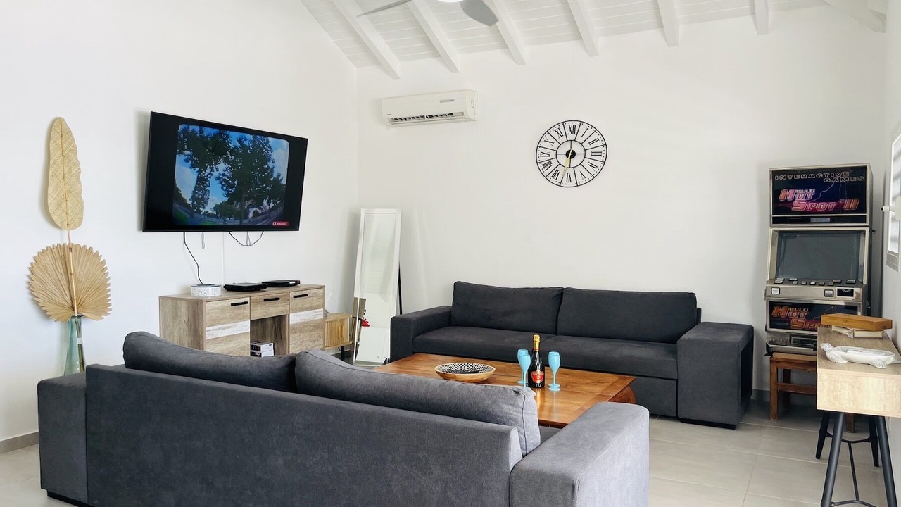 Photo of Livingroom in Cul de Sac