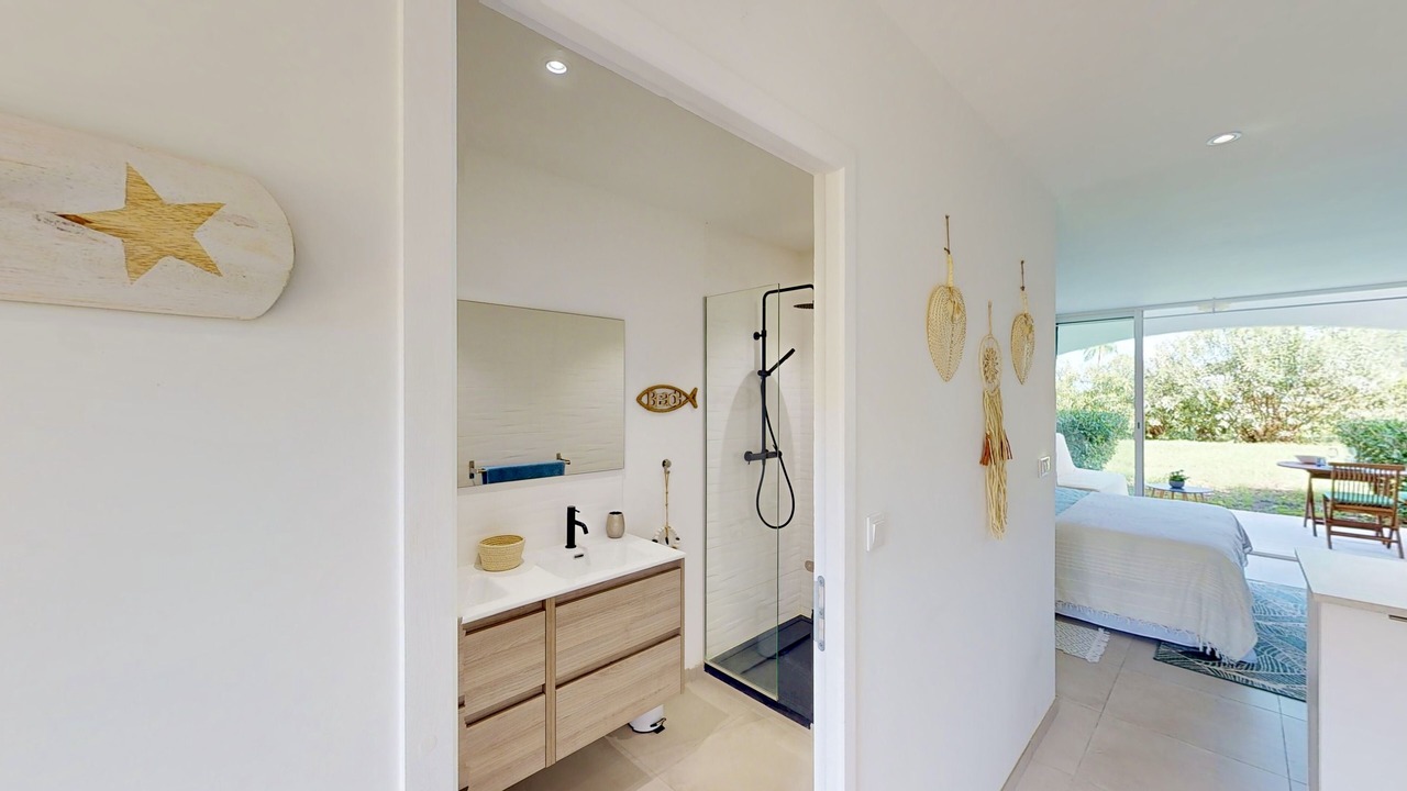 Photo of Bedroom in Anse Marcel