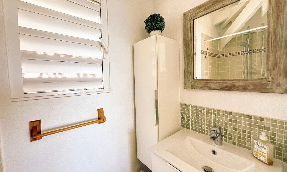 Photo of Bathroom in Cul de Sac