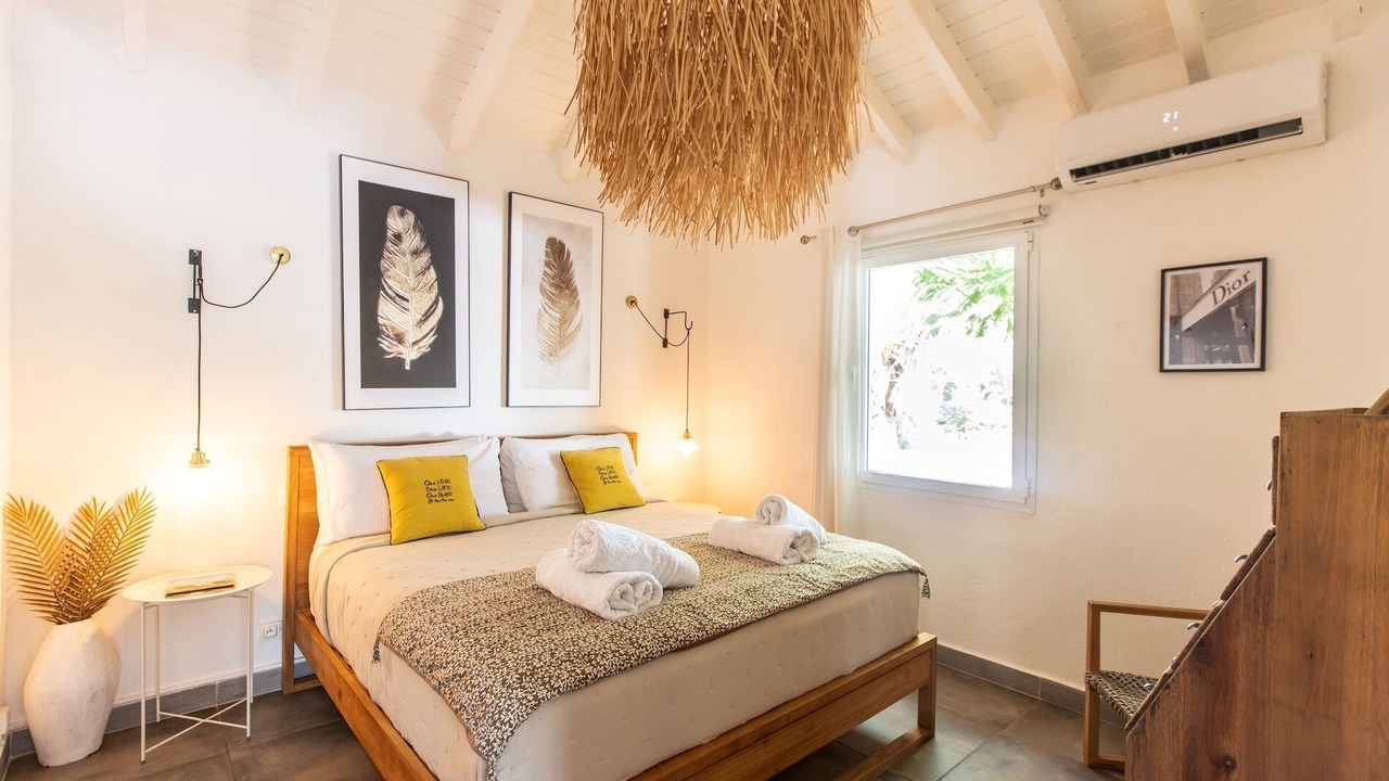 Photo of Bedroom in Plum Bay
