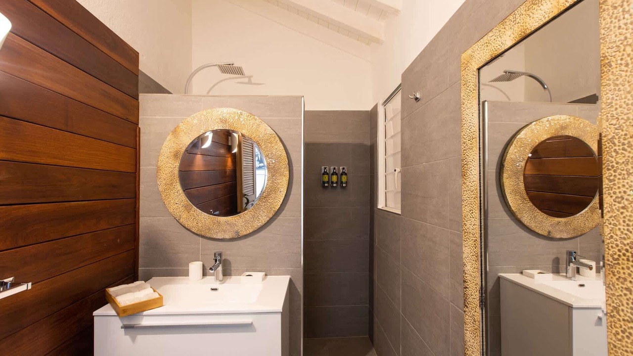 Photo of Bathroom in Plum Bay