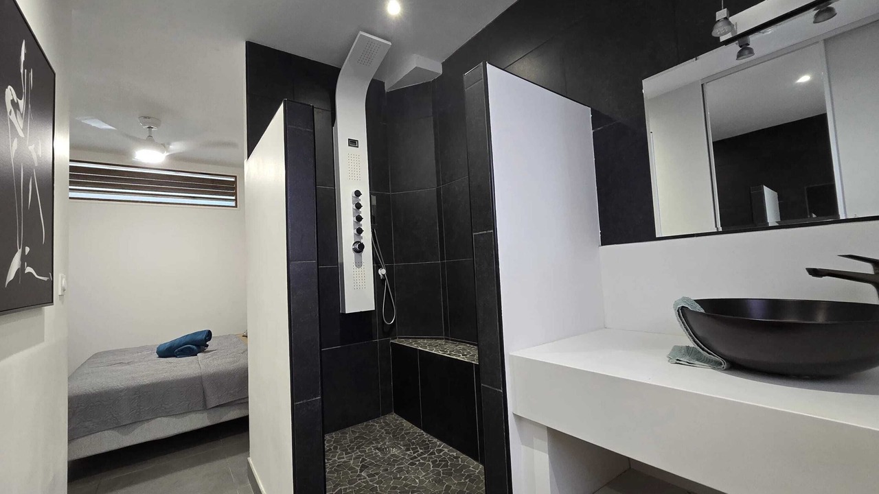 Photo of Bathroom in Nettle Bay