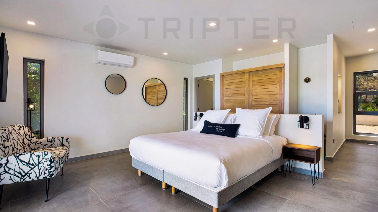 Photo of Bedroom in Plum Bay