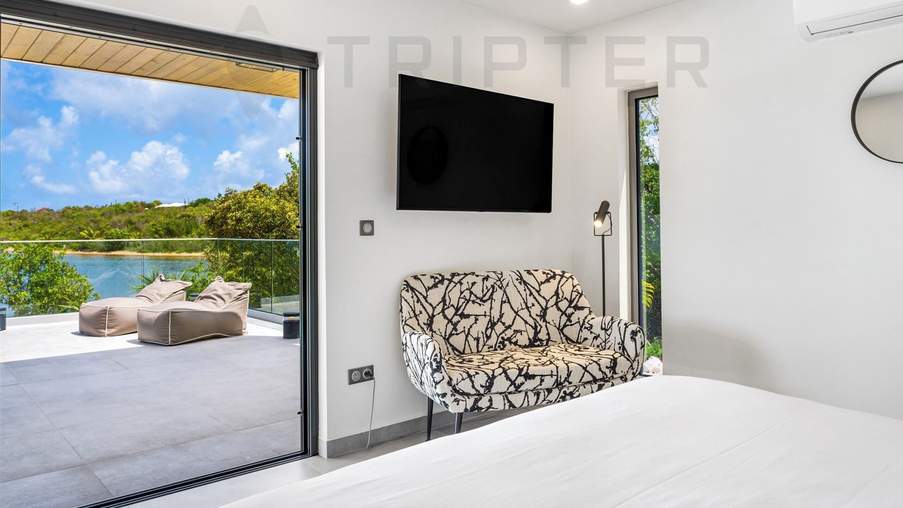 Photo of Bedroom in Plum Bay