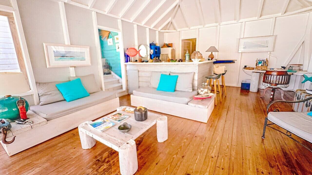 Photo of Livingroom in Cul de Sac