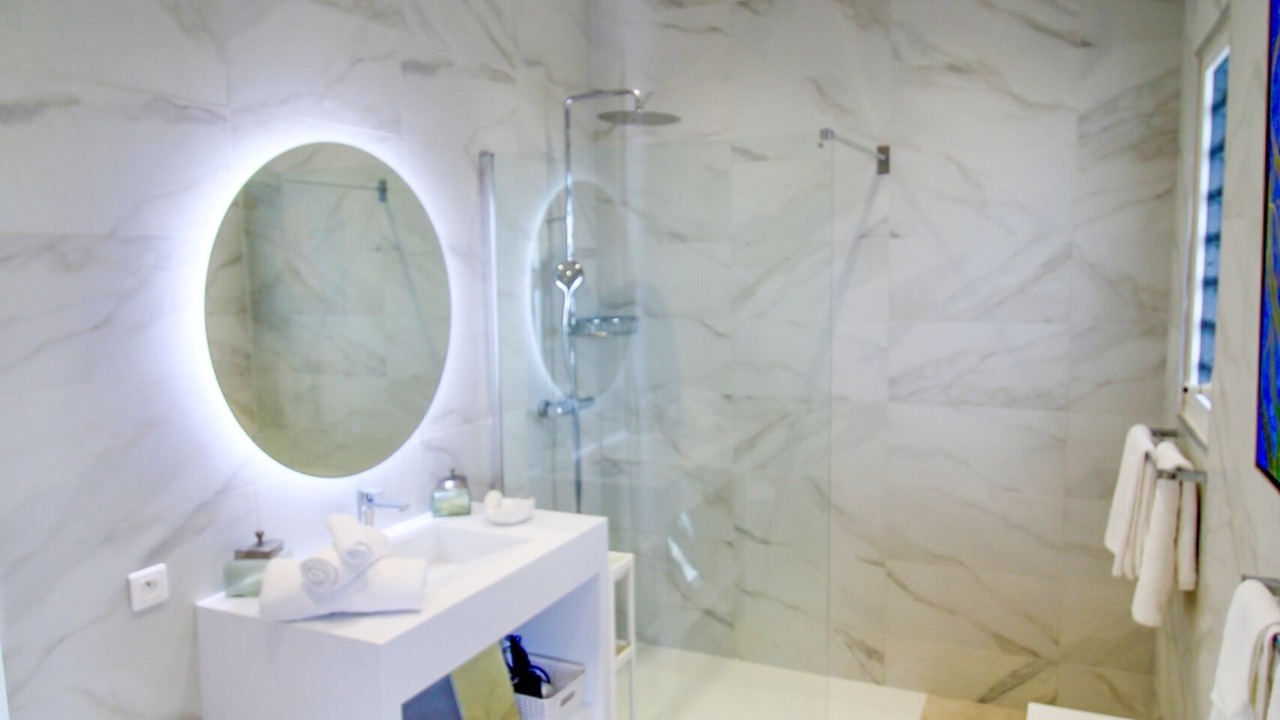 Photo of Bathroom in Grand Case