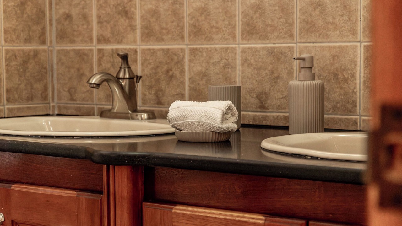 Photo of Bathroom in Orient Bay