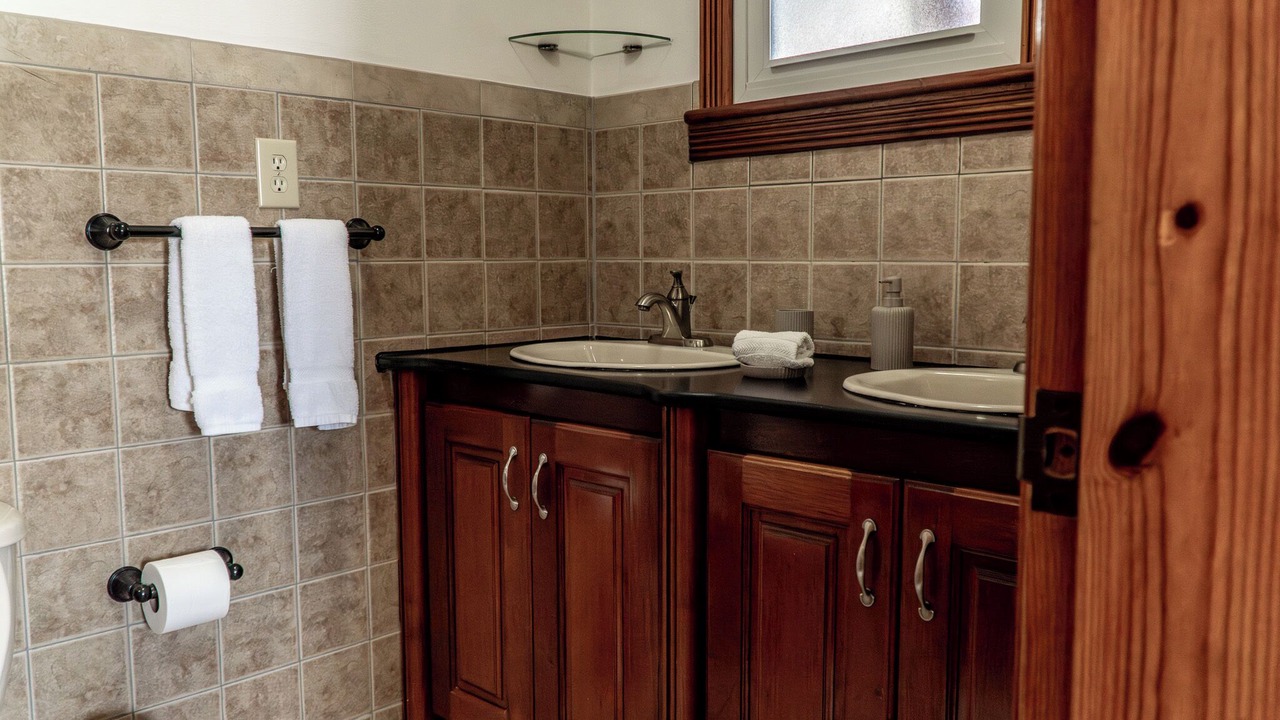 Photo of Bathroom in Orient Bay