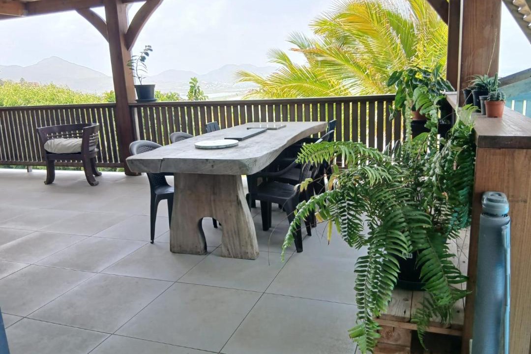 Photo of Patio Balcony in Oyster Pond