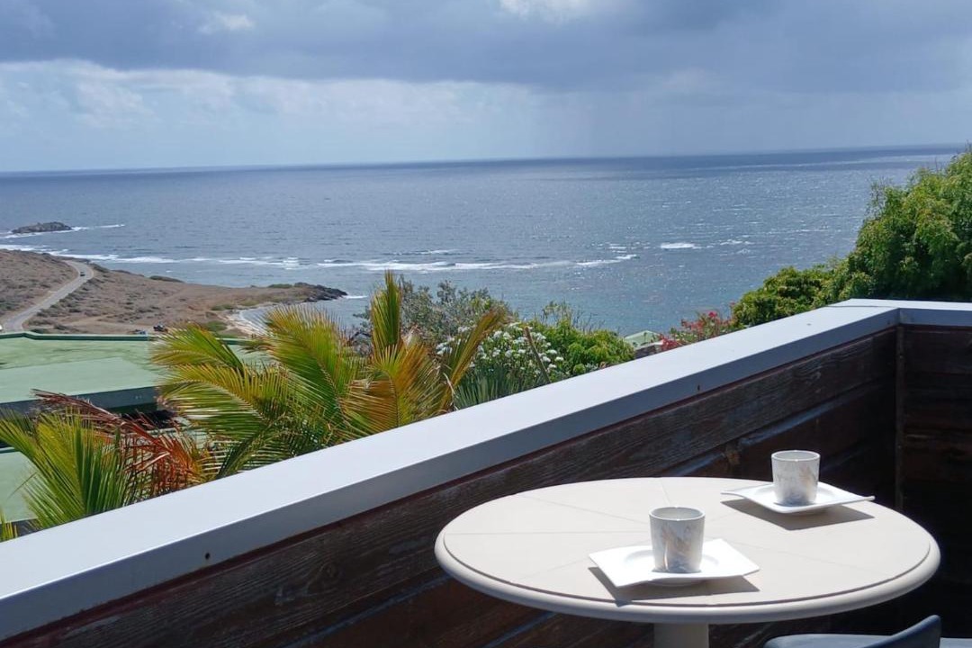 Photo of Patio Balcony in Oyster Pond