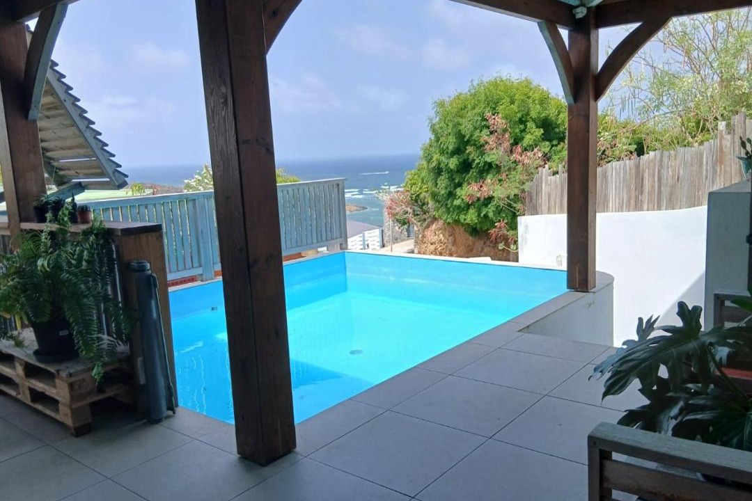 Photo of Patio Balcony in Oyster Pond