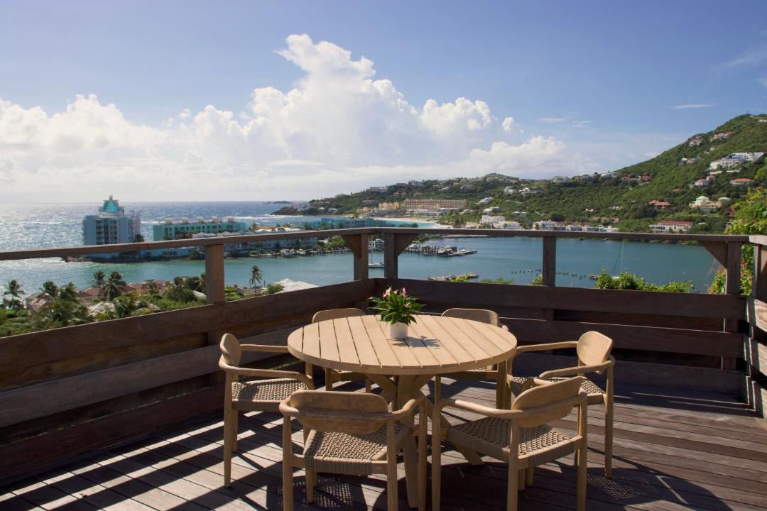Photo of Patio Balcony in Oyster Pond