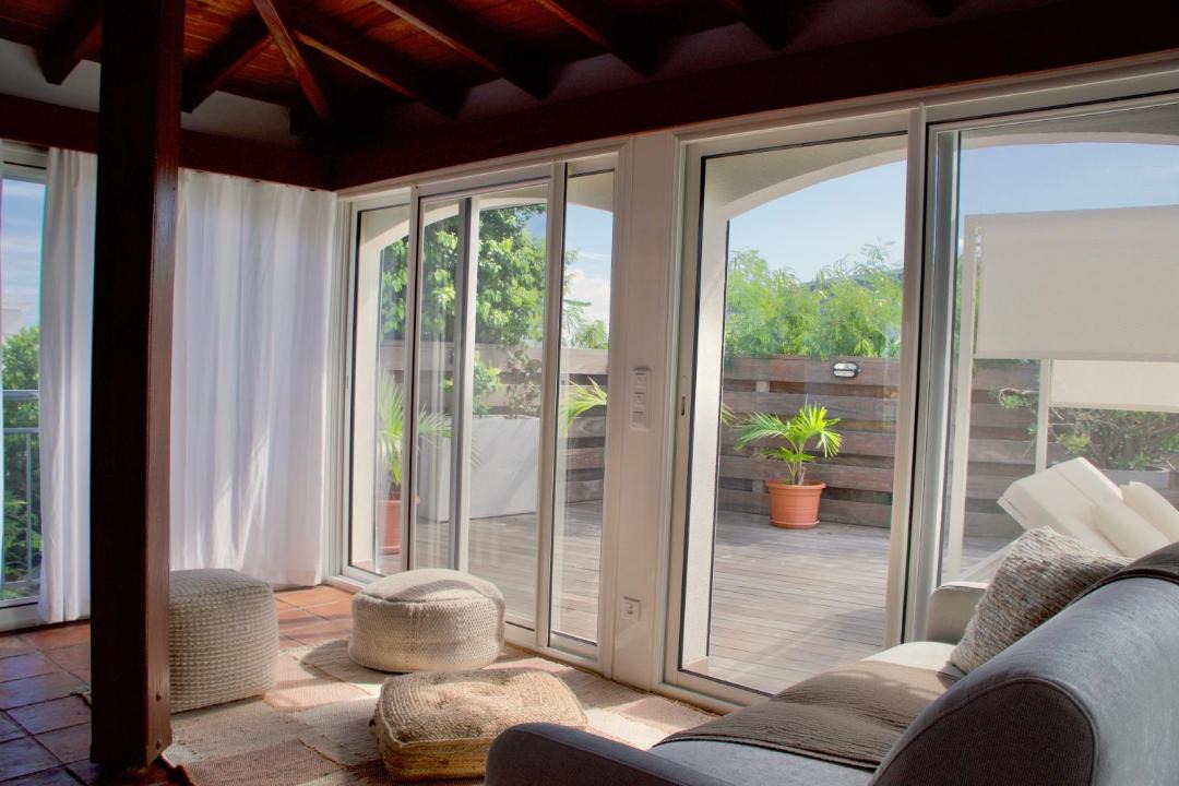 Photo of Patio Balcony in Oyster Pond