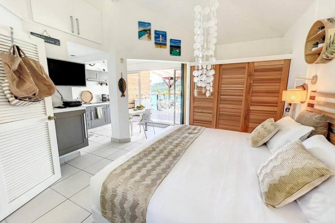 Photo of Bedroom in Oyster Pond