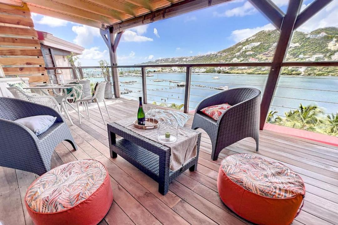 Photo of Patio Balcony in Oyster Pond