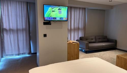 Suite with City View