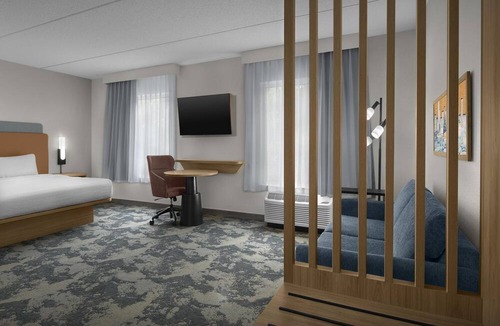 Huntersville Hotel | Hampton Inn & Suites Huntersville