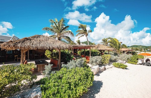 Orient Bay Hotel | Esmeralda Resort