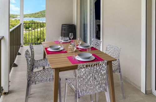 Cul de Sac Apartment | The Cherry unit 1BR 1.5BTH near Pinel Island