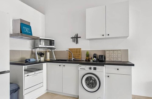 Cul de Sac Apartment | The Cherry unit 1BR 1.5BTH near Pinel Island