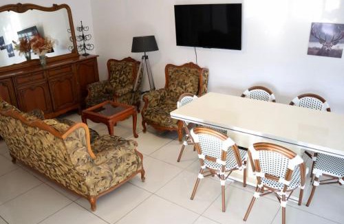 Sandy Ground Apartment | Grapes of Grace3