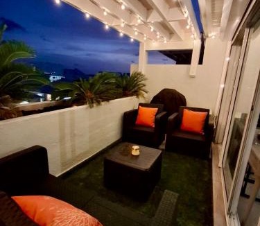 Marigot Apartment | Rooftop T3 lumineux avec terrasse & parking