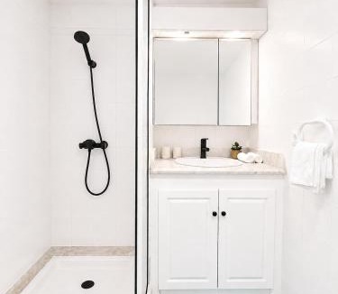 Marigot Apartment | Studio PALM, vue mer et accès plage privée
