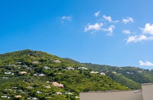 La Savane Apartment | Cozy apartment with garden in La Savane 75 m² mountain view