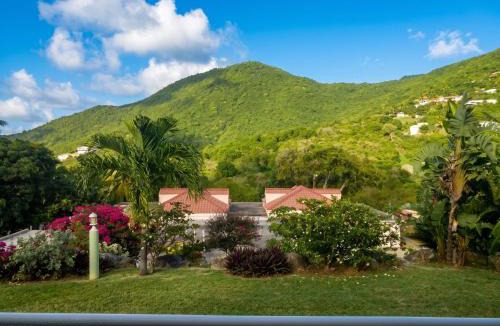 La Savane Apartment | Cozy apartment with garden in La Savane 75 m² mountain view