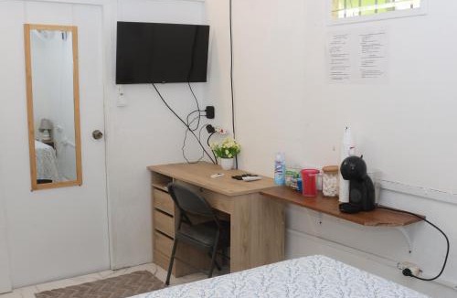 Marigot Apartment | Cozy bedroom in Marigot