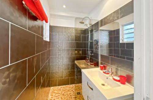 Bellevue Apartment | Mango Rouge, 2 bedrooms & pool