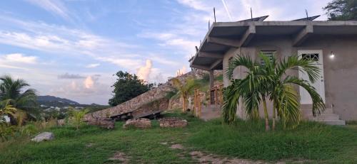 Quartier d Orleans Apartment | Cozy Peaceful Haven on Hilltop by CoconutGardenSxm