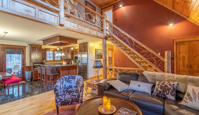 Gooseberry Lodge | 4 Bed, 2 Bath in Jay