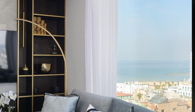 MAMAD High End 2BR with City & Sea View by FeelHome in Tel Aviv - Jaffa