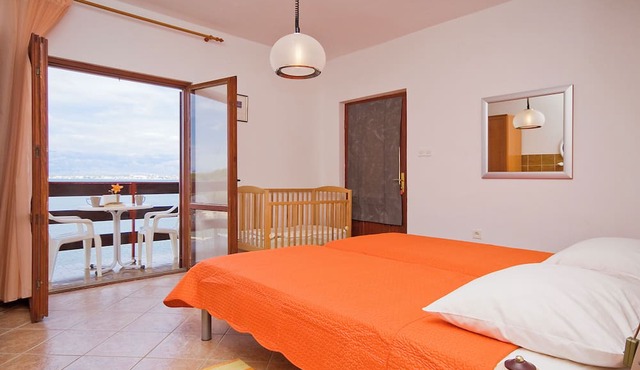 Apartments Valentina-B in Nin