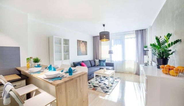 Cozy Apartment | View of the Palace of Culture | Center of Warsaw in Warszawa