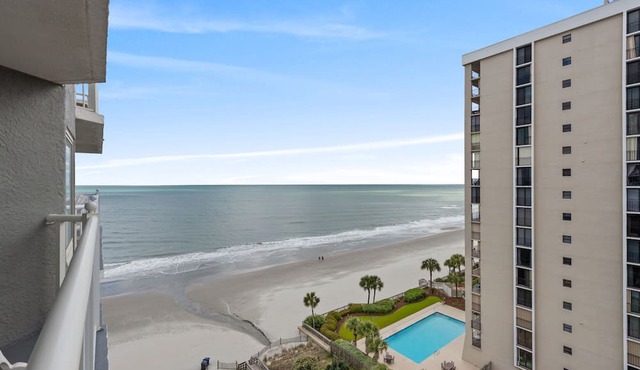 Ocean view condo in the fantastic Seawatch Resort + Free Attraction Tickets! in Myrtle Beach