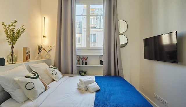 Modern Studio Arc de Triomphe Monceau in Paris