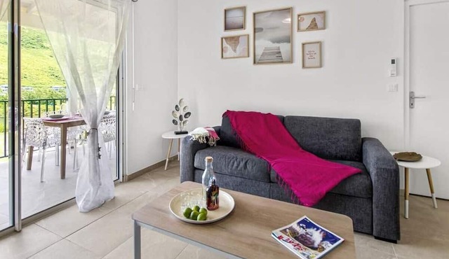 The Cherry unit 1BR 1.5BTH near Pinel Island
