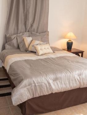 Cozy apartment with garden in La Savane 75 m² mountain view