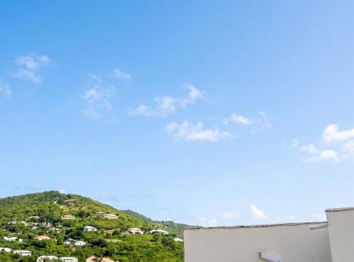 Charming Apartment in La Savane - 65 m² - Terrace with View