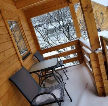2 bedroom Retreat Cottage on Muskoka Shores in Parry Sound