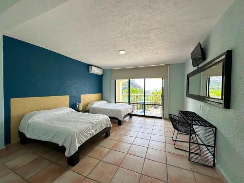 Acamar Beach Resort 